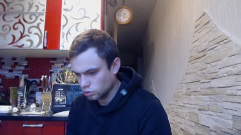Snapshot of chester_perry chatting on 12.03.24 chester perry online show from 12.03.24