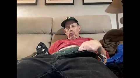 Snapshot of chevy69 chatting on 10.22.25 chevy69 online show from 10.22.25