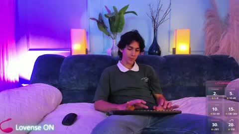 Snapshot of cheys_mast chatting on 05.10.26 Cheys online show from 05.10.26