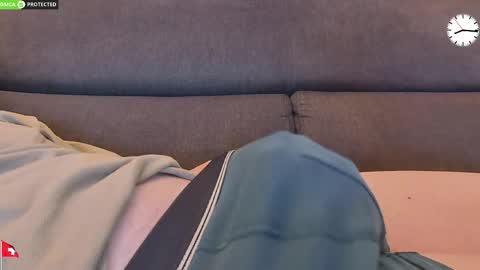 Snapshot of chezmonsieur_g chatting on 05.26.26 Grey online show from 05.26.26