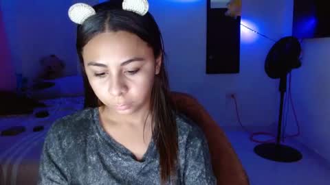 Snapshot of chiara_20 chatting on 02.12.26 Airam online show from 02.12.26