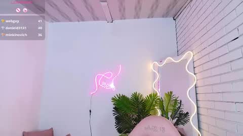 Snapshot of chiara_tay chatting on 03.01.25 Chiara online show from 03.01.25