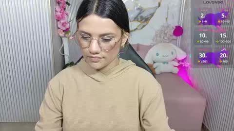 Snapshot of chiara_tay chatting on 06.08.26 Chiara online show from 06.08.26