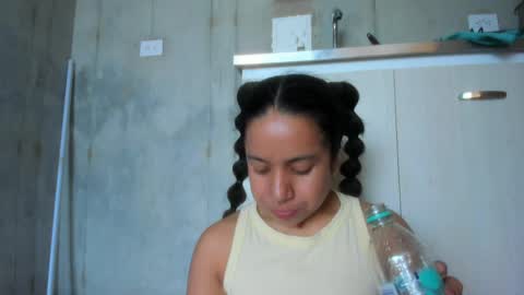 Snapshot of chiarafustox chatting on 04.23.26 Chiara fustox online show from 04.23.26
