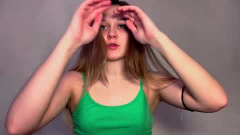 Sasha online show from 12.22.25