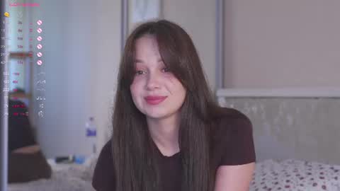 Snapshot of chillgirlll chatting on 06.26.26 Nicole online show from 06.26.26