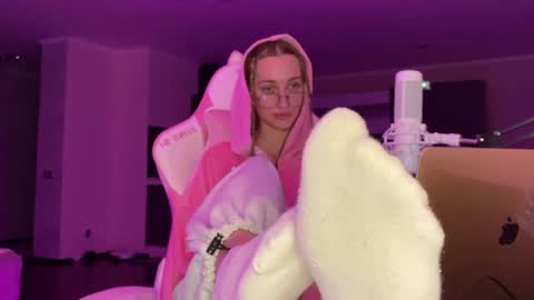 Goddess Vika - owner of all ur money online show from 12.14.24