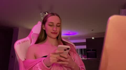 Goddess Vika - owner of all ur money online show from 01.23.25