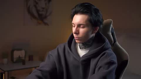 Snapshot of chillguy2k chatting on 11.15.25 Rick online show from 11.15.25