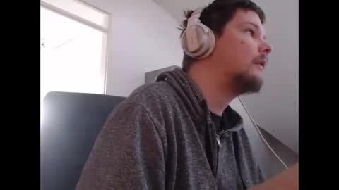 chillzonecam online show from 10.04.25