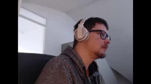 chillzonecam online show from 11.15.25