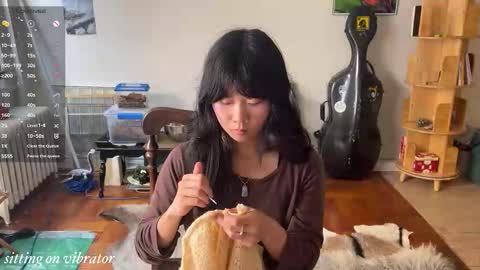 Snapshot of chiloschista chatting on 10.29.25 judith online show from 10.29.25