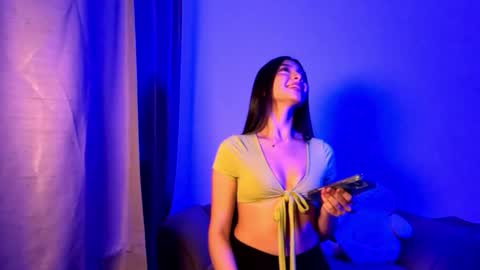 Snapshot of chinicr18 chatting on 03.22.26 chinicr18 online show from 03.22.26