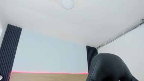 Chiqui online show from 11.15.25