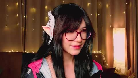 Leyna online show from 01.15.26