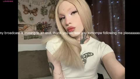 Snapshot of chl0echerry chatting on 05.29.26 Chloe INDEPENDENT MODEL online show from 05.29.26