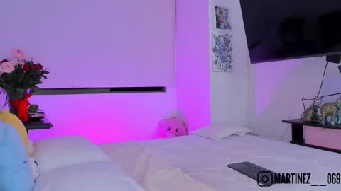 Snapshot of chloe__daviss chatting on 10.24.25 CHLOE online show from 10.24.25