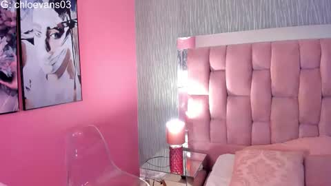 Snapshot of chloe__evans_ chatting on 11.09.25 Chloe online show from 11.09.25