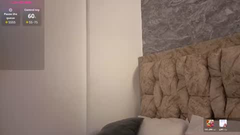 Snapshot of chloe_bluee_ chatting on 06.19.26 chloe_bluee_ online show from 06.19.26