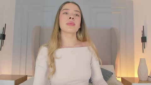 Chloe online show from 04.19.26