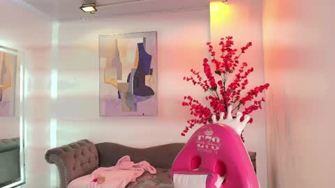 Chloe online show from 04.15.26