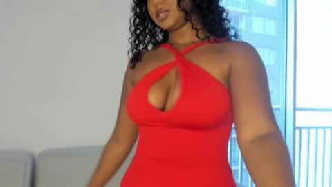 Snapshot of chloe_evans21 chatting on 03.12.26 chloe online show from 03.12.26