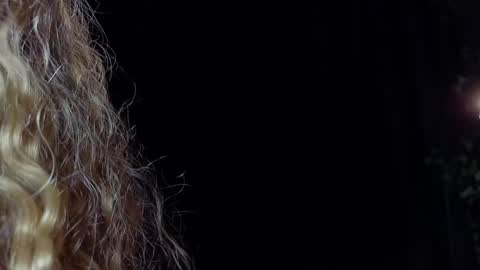 Arianaa Mourrr online show from 12.11.24