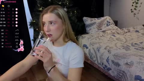 Arianaa Mourrr online show from 12.23.24