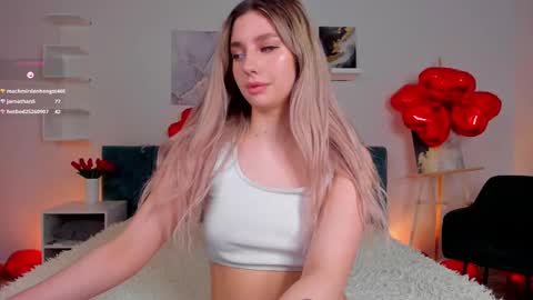 Snapshot of chloe_lov_ chatting on 02.11.25 Chloe Lov GTM2 Mon Tue Thu Sat Sun 0400am - 1030m online show from 02.11.25