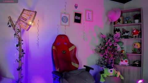 CLOE  online show from 09.09.25