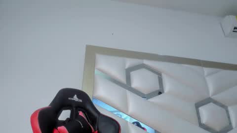 Snapshot of chloe_rubi chatting on 11.28.25 CHLOE online show from 11.28.25