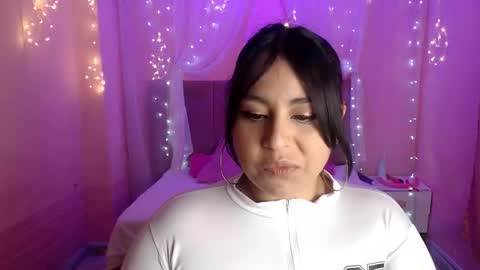 chloe_smith5 online show from 09.10.25