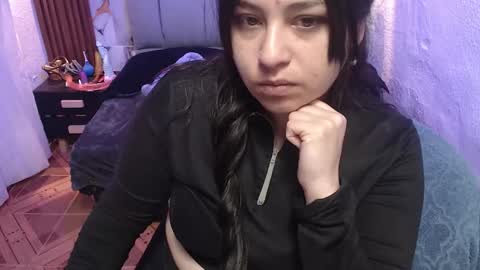 chloe_smith5 online show from 11.22.25