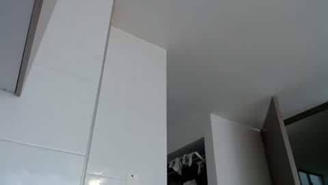 cloes  online show from 10.01.25