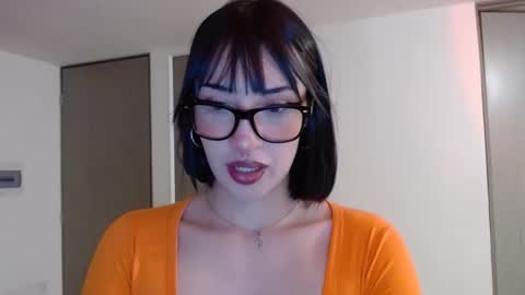 cloes  online show from 03.26.26