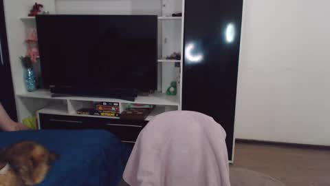 Chloe online show from 02.13.25