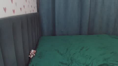 Chloe online show from 10.10.25