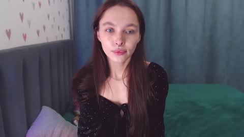 Chloe online show from 11.30.25