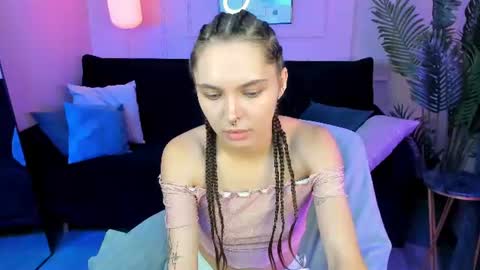 Snapshot of chloe_sunny chatting on 06.28.26 Chloe online show from 06.28.26