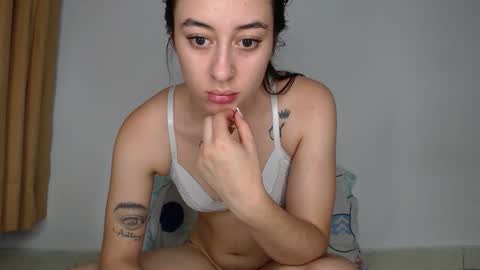 Chloe  online show from 09.23.25