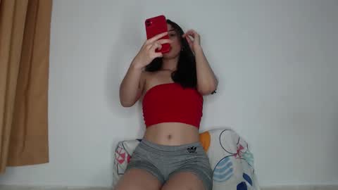 Chloe  online show from 10.06.25