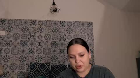 Snapshot of chloe_x_ chatting on 02.09.25 Eva and Sandra online show from 02.09.25