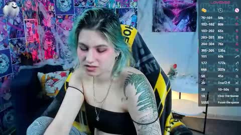 Snapshot of chloebloss0m chatting on 11.01.25 Boni online show from 11.01.25