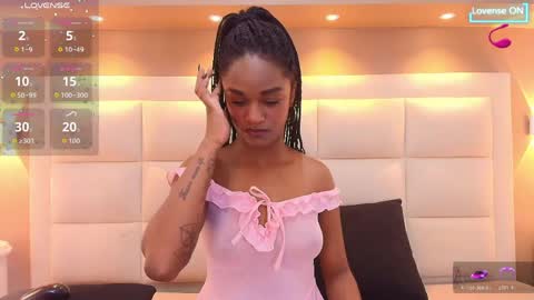 Snapshot of chloebrunnie chatting on 05.16.26 CHLOE online show from 05.16.26
