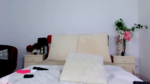 Snapshot of chloecheryy chatting on 09.15.25 Chloe online show from 09.15.25