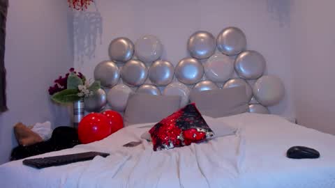 Chloe  online show from 02.20.26