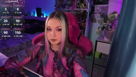 Snapshot of chloekohaku chatting on 12.17.24 ChloeKohaku online show from 12.17.24