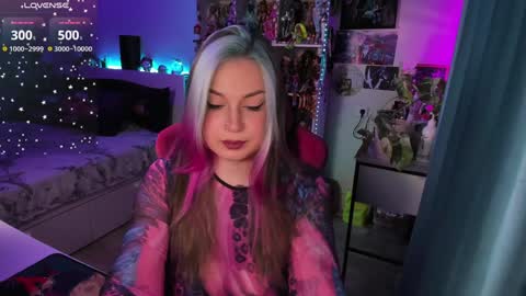 Snapshot of chloekohaku chatting on 01.13.25 ChloeKohaku online show from 01.13.25