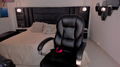 Snapshot of chloemanson chatting on 12.16.24 Chloe OF chloemanson online show from 12.16.24