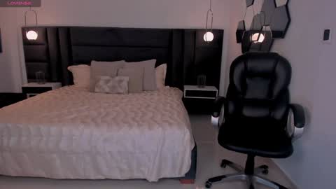 Snapshot of chloemanson chatting on 12.28.24 Chloe OF chloemanson online show from 12.28.24